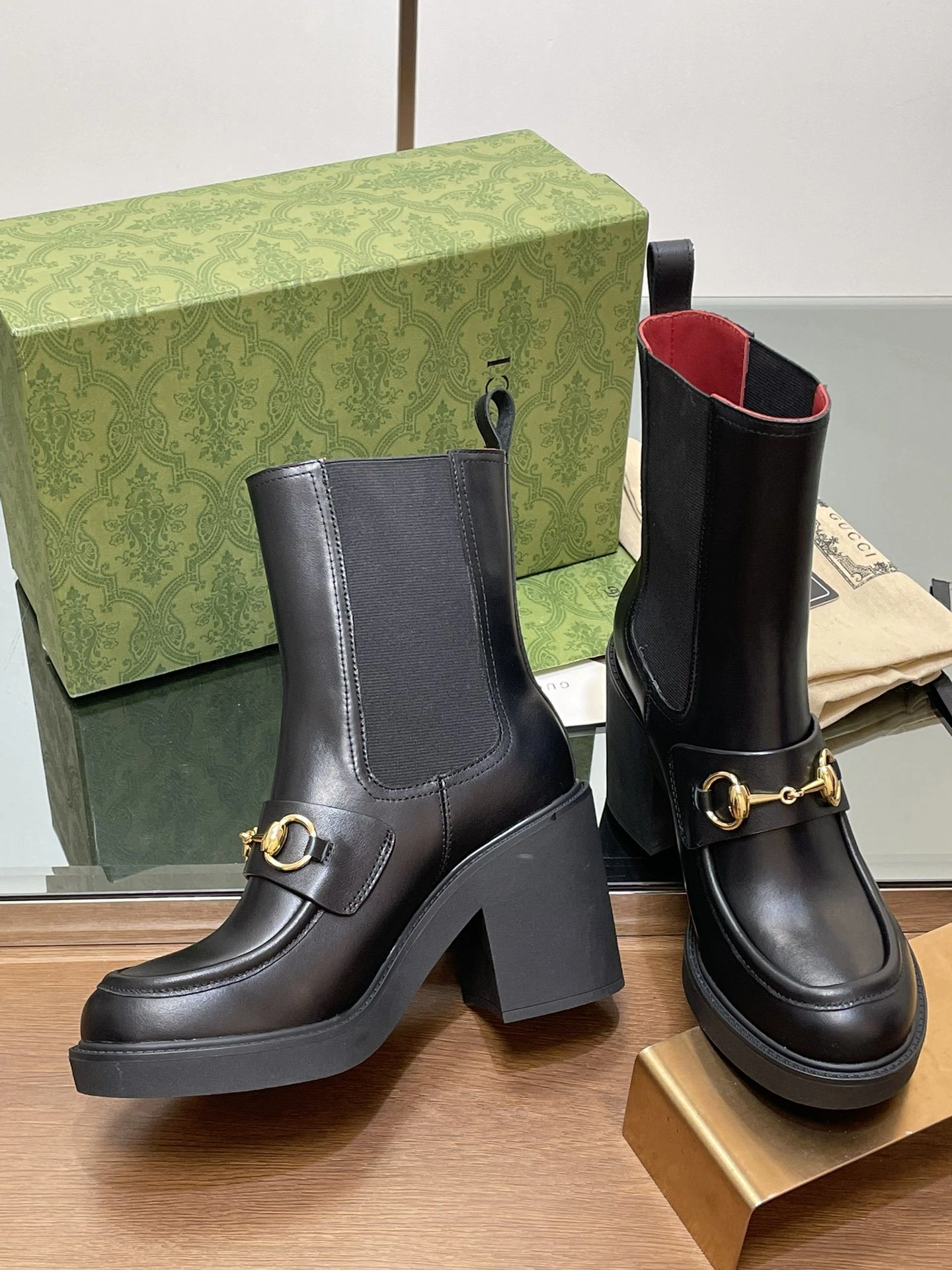 COCO-- 6u33i 816617 AAEGK 1000 Calfskin Heel height：9CM Waterproof：2.5CM item:D-X150L2516